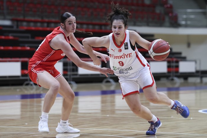 konyada-basketbol-heyecani-milli-takim-yari-finalde.jpg