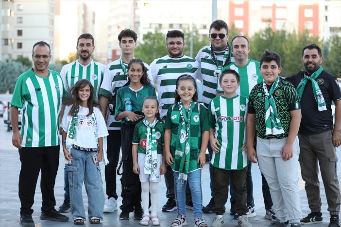 konyaspor-kombinede-zirveye-oynuyor.jpg