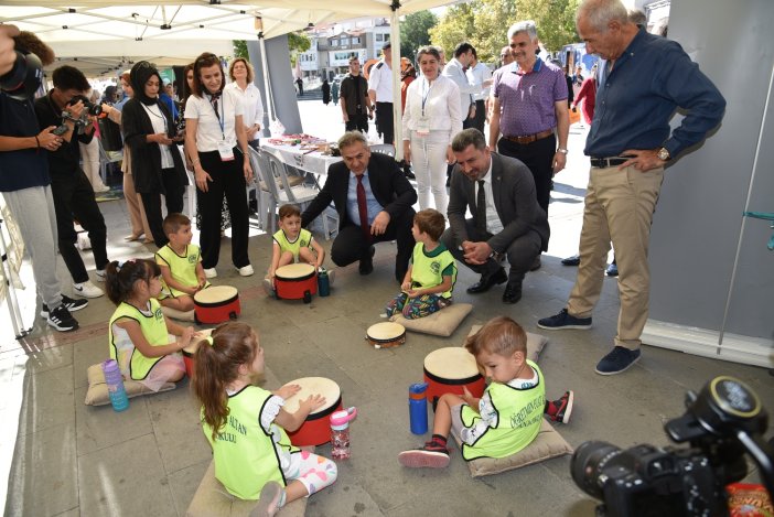 konyada-cocuklar-icin-renkli-etkinlik-acilisi-yapildi.jpg