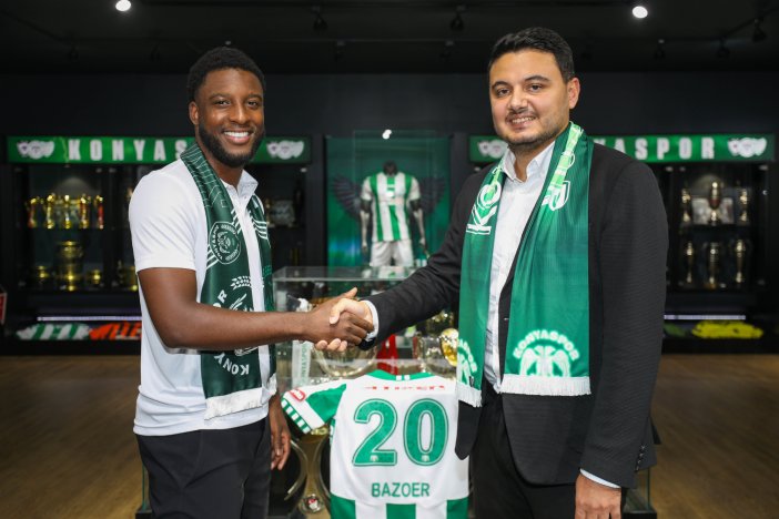 konyaspor-defanstaki-eksigini-riechedly-bazoer-ile-dolduracak-002.png