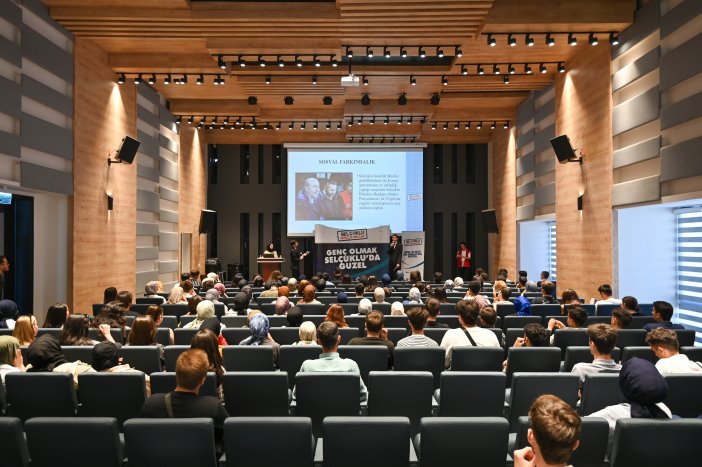 selcuklu-genclik-meclisi-universiteli-genclerin-en-buyuk-destekcisi.jpg