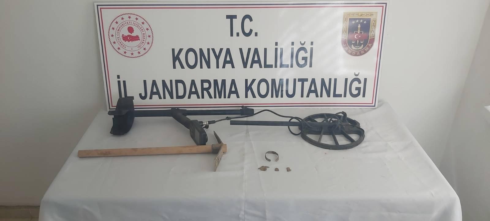 konyanin-tarihi-ilcesindeki-kacak-kaziya-jandarma-engeli.jpeg