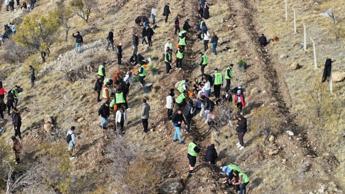 konyada-bisikletli-fidan-dikme-etkinligi.jpg