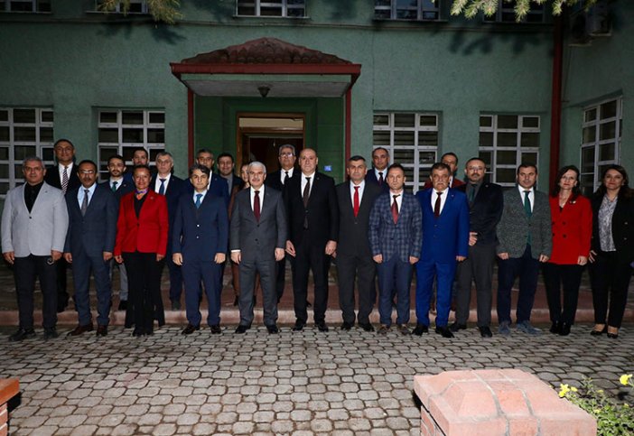 konya-valisi-akindan-genclik-ve-spor-il-mudurlugune-ziyaret-001.jpg