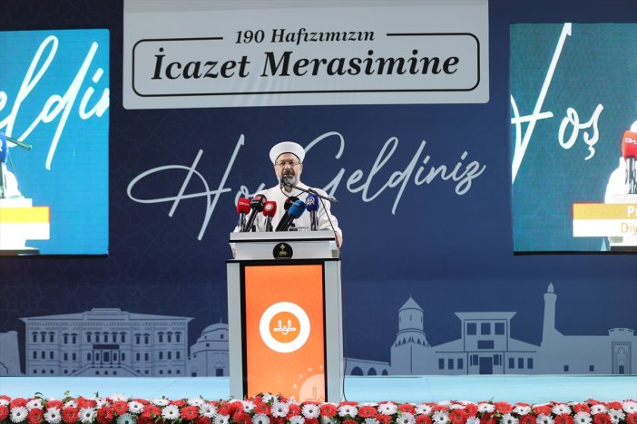 diyanet-isleri-baskani-erbastan-dikkat-ceken-filistin-cagrisi-003.jpg