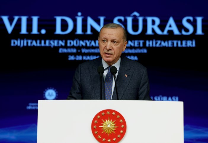 cumhurbaskani-erdogan-dizilerde-dini-degerlerimiz-hedef-aliniyor-001.jpg