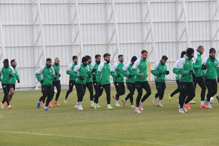 konyaspor-adanada-surpriz-yasamak-istemiyor-001.jpg