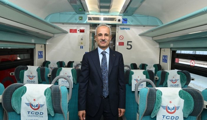 yht-ankara-konya-karaman-hattinda-35-milyon-yolcu-tasidi.jpg