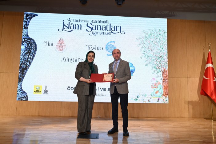 konyada-darulmulk-islam-sanatlari-yarismasinda-oduller-sahiplerini-buldu-007.jpg