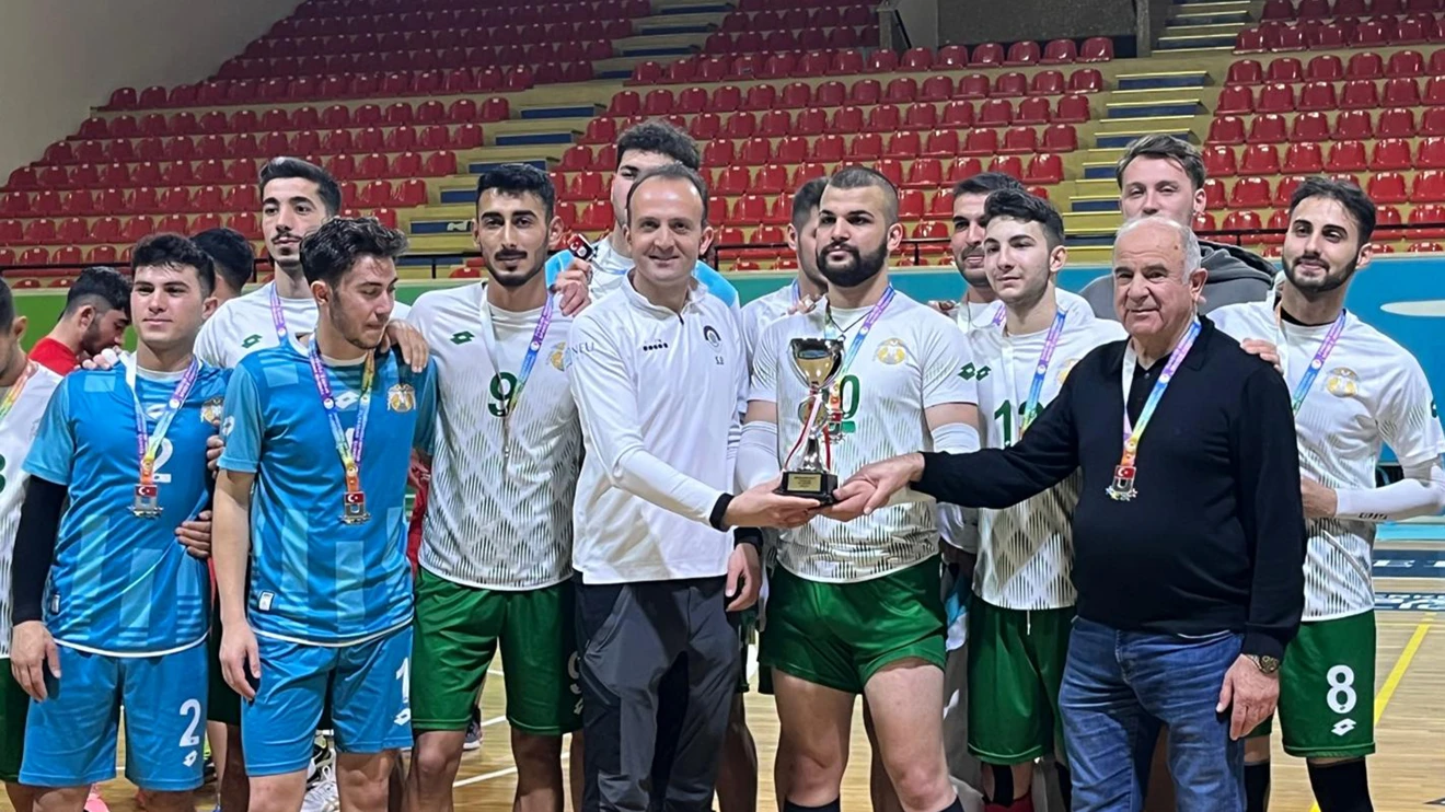 su-ev-sahipligi-yapti-unilig-bolgesel-voleybol-ve-hentbol-musabakalari-bitti-002.webp