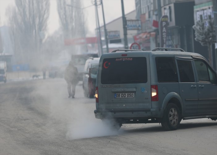 sicaklik-eski-23un-altina-dustu-sehir-buz-tuttu.jpg