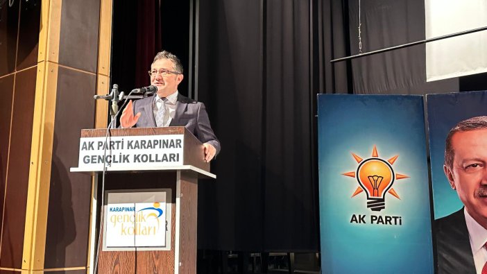 ak-parti-karapinar-genclik-kollarinda-bayrak-degisimi-001.jpg