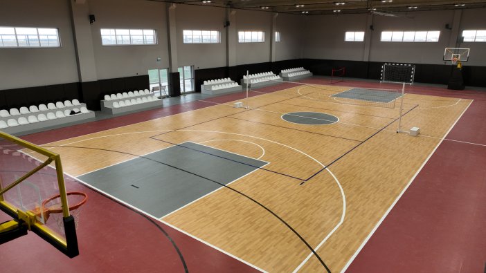 konyadaki-bu-okula-modern-bir-spor-tesisi-kazandirildi-002.jpg