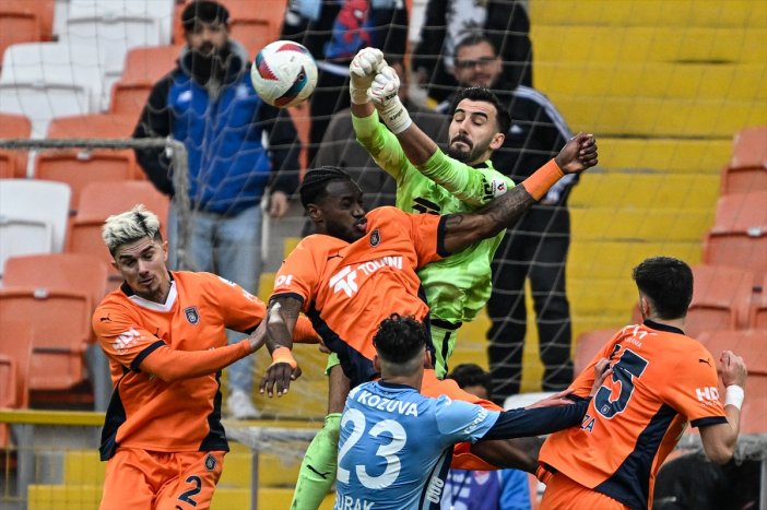 adana-demirspor-galibiyet-serisini-surduremedi.jpg