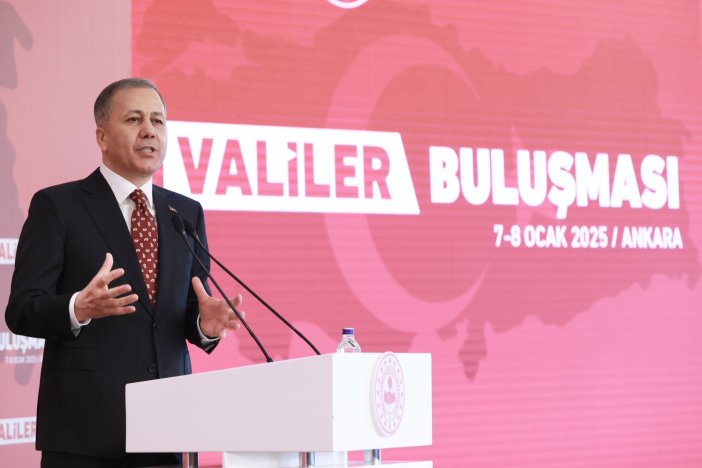 ibrahim-akin-ankarada-valiler-bulusmasina-katildi-001.jpg