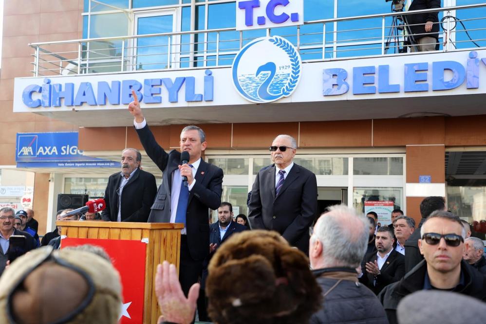 konya-chp-liderini-uzdu.jpg