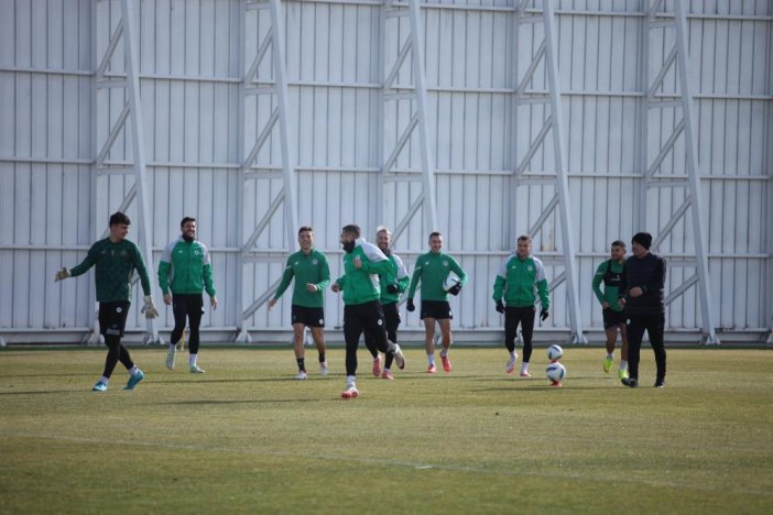 konyaspor-yeni-bir-baslangic-yapmak-istiyor-002.jpg