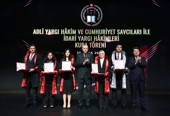cumhurbaskani-erdogan-kimse-turk-yargisina-ayar-veremez-003.jpg