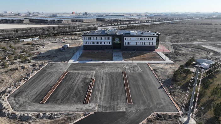 konyasporun-yeni-modern-tesisinde-otoparkin-asfalti-tamamlandi.jpg