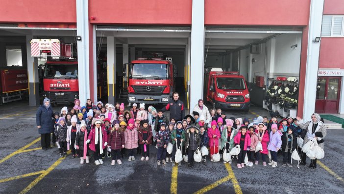 konyada-kahraman-cocuklar-itfaiyecilerle-ogreniyor.jpg
