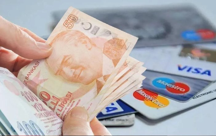 bankacilik-ucretlerine-subat-zammi-fast-eft-ve-kart-aidatlari-yukseldi-001.webp