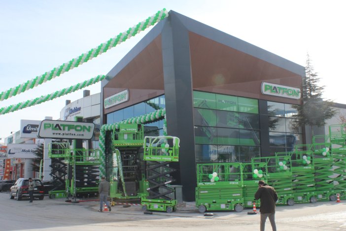 platfon-makine-yeni-showroomunu-acti-002.jpeg