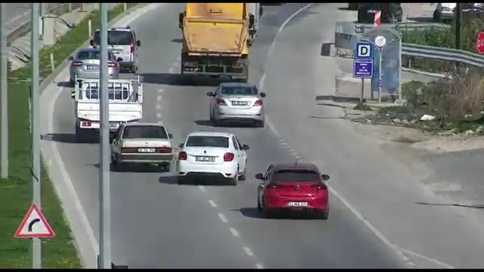 yeni-trafik-yaptirimlari-yolda-makas-atanlara-sert-ceza.jpg