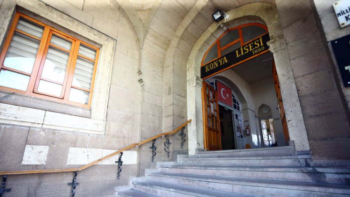 konyanin-136-yillik-efsanesi-iste-bircok-unluyu-mezun-eden-okulun-tarihi-005.jpg