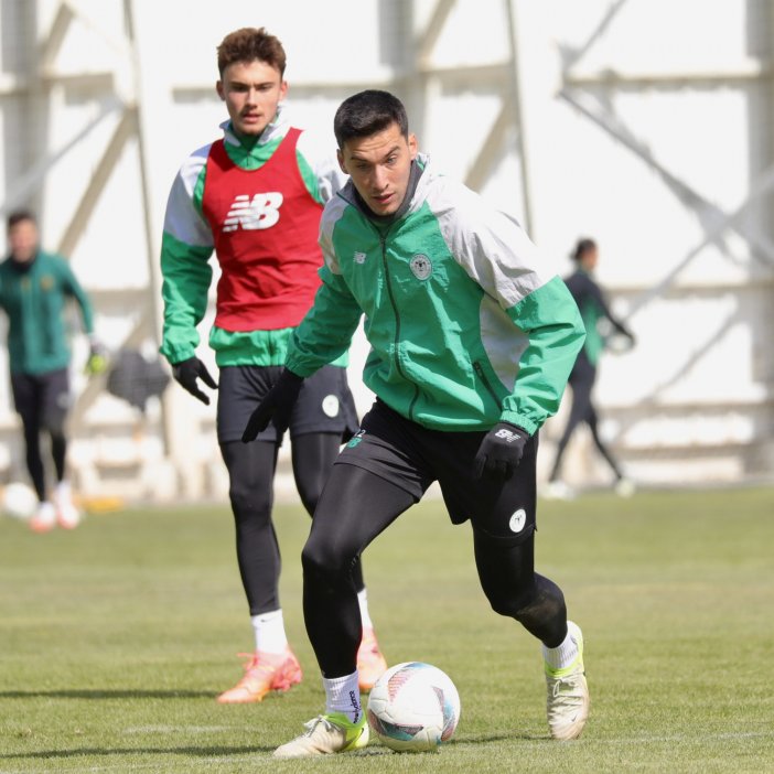 konyaspor-galatasaraya-hazirlaniyor-001.png
