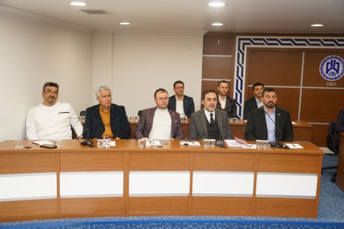 kto-baskani-ozturkten-marmara-sanayisi-aciklamasi-002.jpeg
