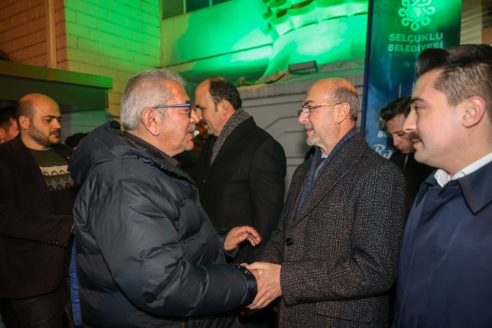 baskanlar-selcukluda-teravih-bulusmasinda-hemserileriyle-bir-araya-geldi-002.jpg