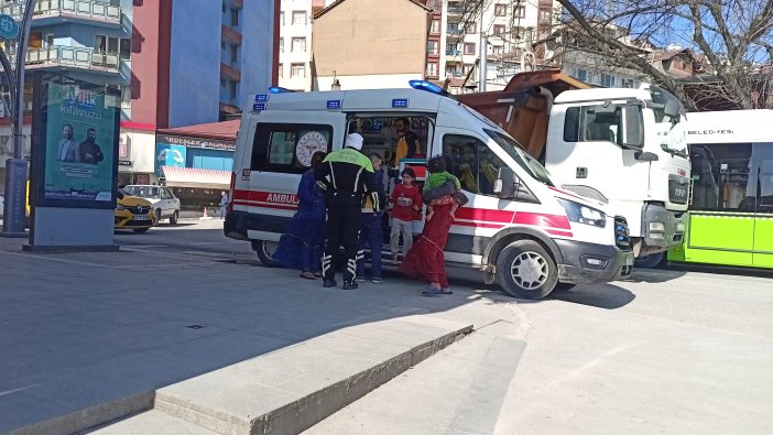 ambulans-cocuga-carpti-ailesi-tedaviyi-reddetti.jpg