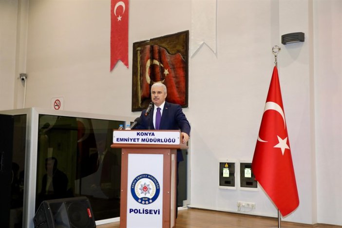 konya-valisi-akin-polislerle-iftar-yapti.jpeg