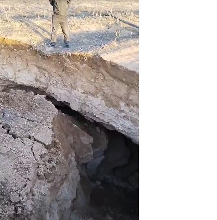 hizla-olusan-obruklar-sadece-konyada-degil-bu-ilde-de-ortaya-cikti-002.jpg