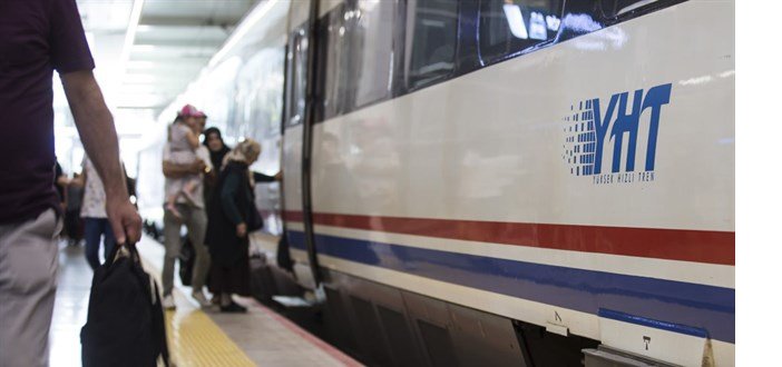 tren-seferlerinde-yuzde-50ye-var-aile-indirimi.jpg
