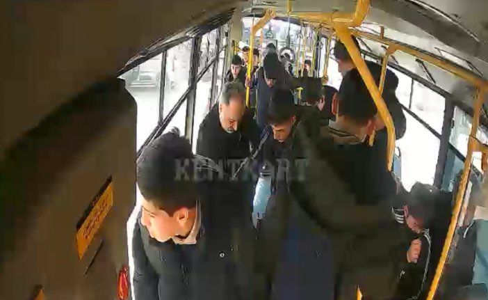 bicaklanan-gencin-hayatini-kurtaran-otobus-soforu-konustu.jpg