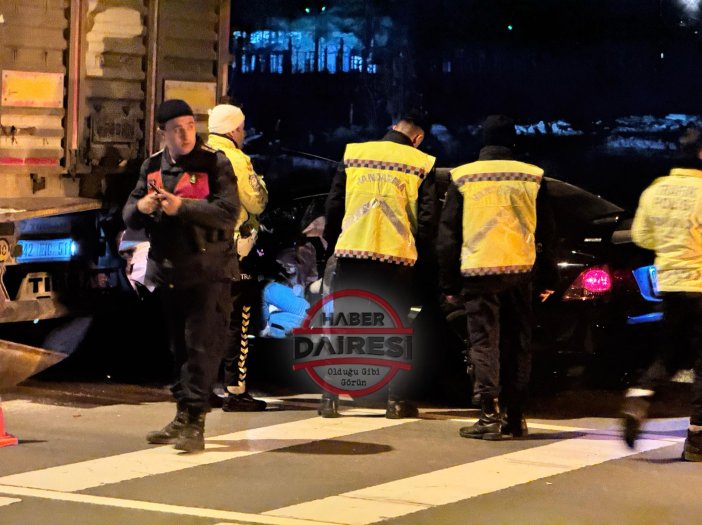 konyada-hareketli-gece-polise-carpti-90-kilometre-kacti-kaza-yapti.jpeg