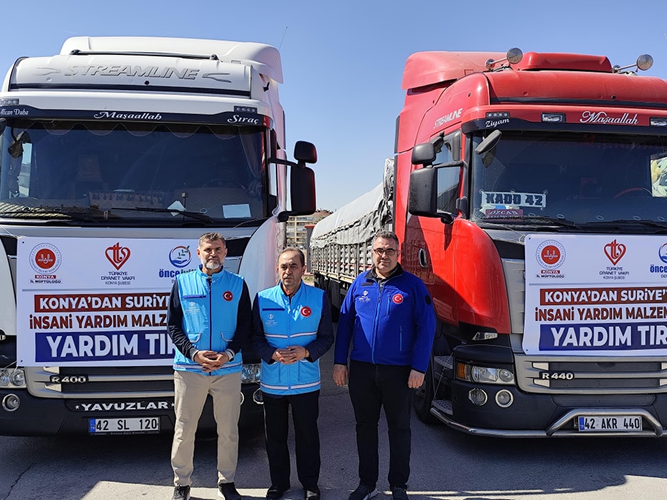 konyadan-suriyeye-4-tir-ramazan-yardimi-003.jpg