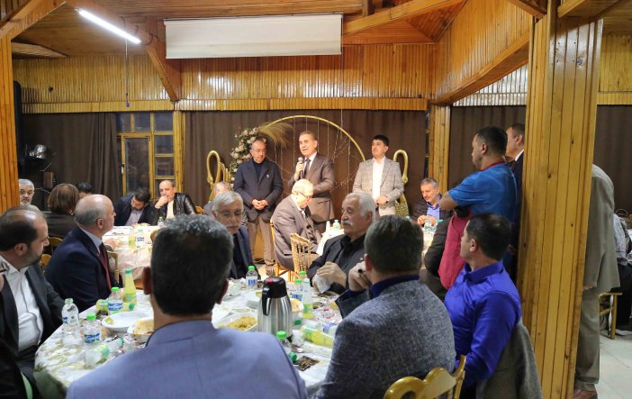 meramda-muhtarlarla-iftar-bulusmasi-001.jpg