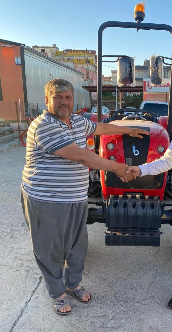 16-yil-sonra-ayni-aci-babasi-gibi-traktorun-altinda-can-verdi.jpg