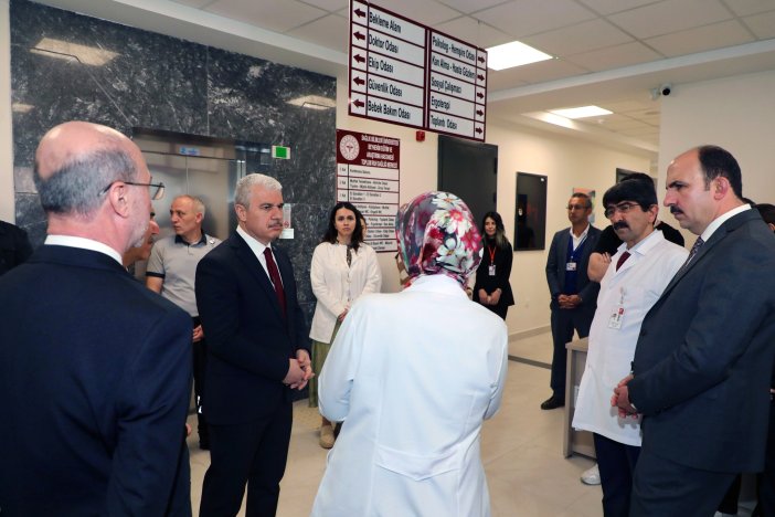 konyaya-yonetenler-saglik-tesislerini-gezdi-003.jpg