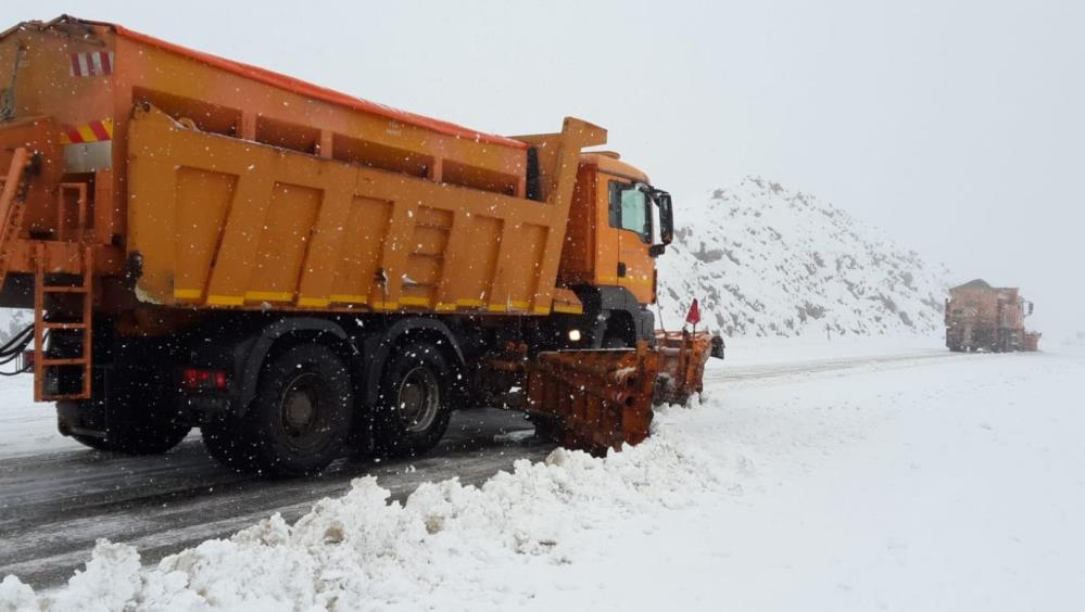 karla-kapli-konya-antalya-yolunda-son-durum-001.jpg