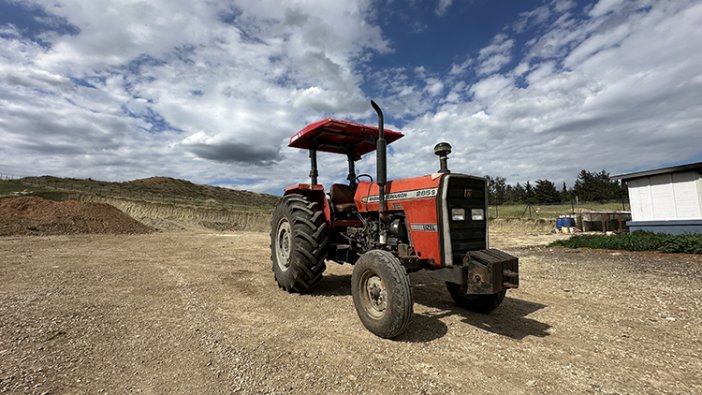 sahibi-bile-unutmustu-19-once-calinan-traktor-bulundu.jpg