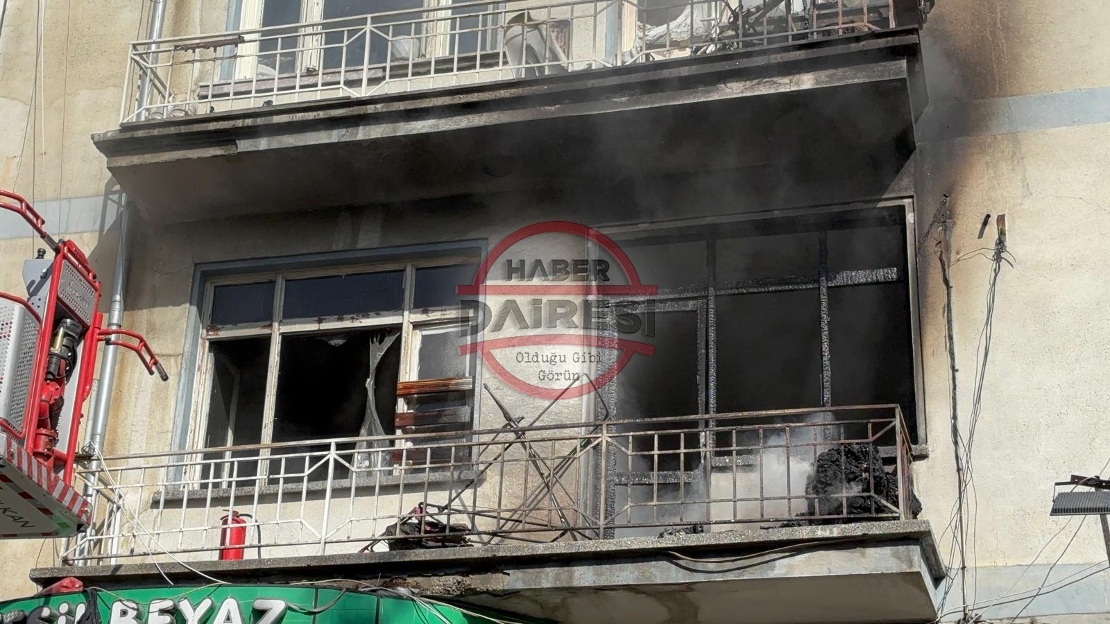 konyada-4-katli-binada-yangin-panigi-001.jpg