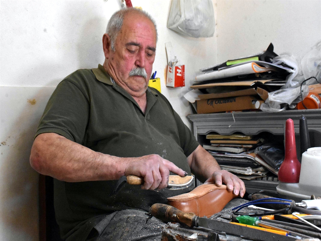 eliyle-koruk-yapan-son-usta-64-yildir-cizme-uretiyor-005.jpeg