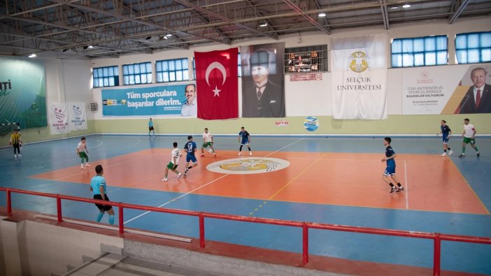 konya-selcuk-universitesi-futbol-musabakalarina-kapilarini-acti.jpeg