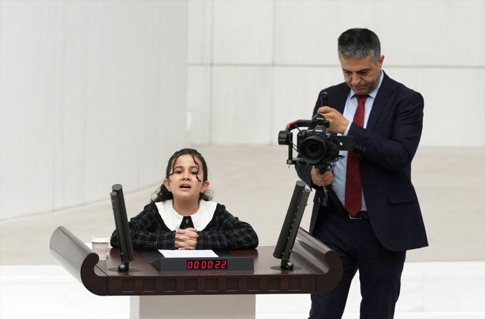 tbmmde-23-nisan-ozel-oturumu-genel-kurulu-cocuklar-yonetti-002.jpg