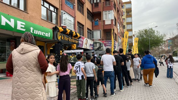 konyada-bedava-doner-kuyrugu-001.jpeg