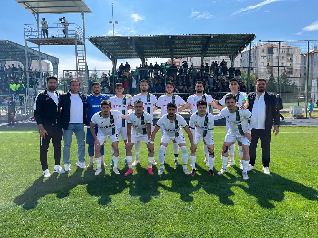 karapinar-belediyespor-play-offta-bir-ust-tura-cikti-002.jpeg