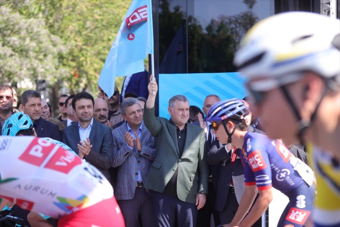 start-verildi-pedallar-turkiye-bisiklet-turu-icin-cevrildi.jpg